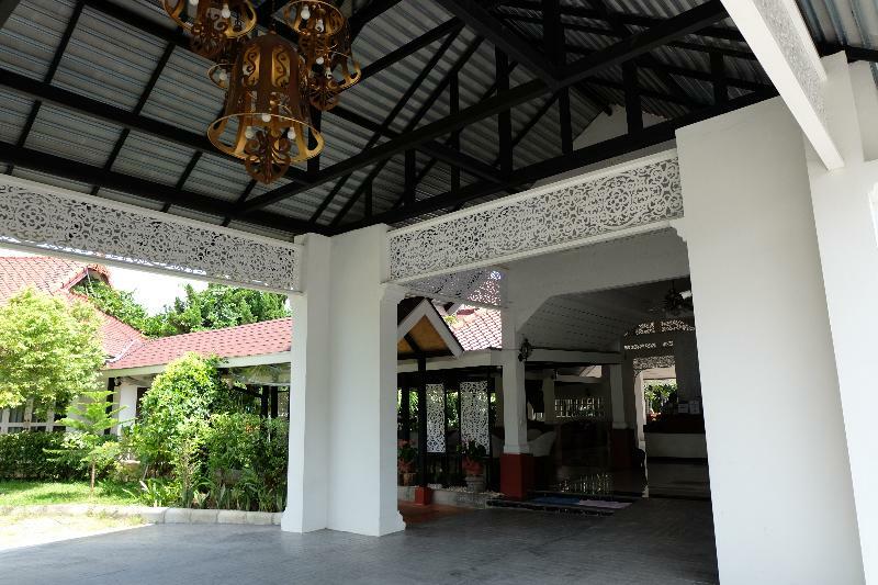 Karinthip Village Chiang Mai Exterior photo